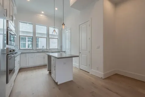 4057 Leeland Street Houston TX 77023