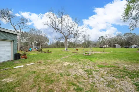 2930 W Shane Street Alvin TX 77511