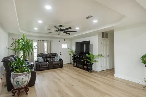 2930 W Shane Street Alvin TX 77511