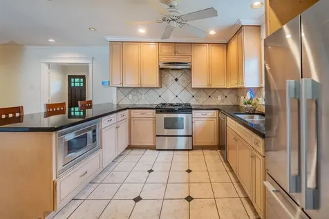 3110 Randall Street Houston TX 77018