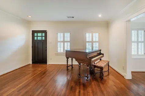3110 Randall Street Houston TX 77018