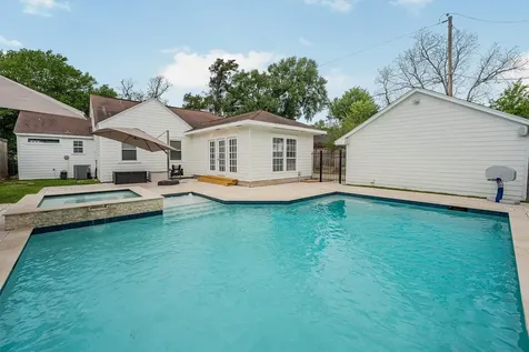 3110 Randall Street Houston TX 77018