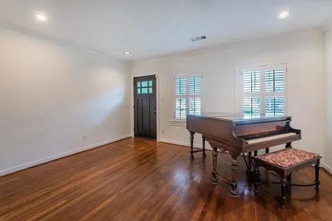 3110 Randall Street Houston TX 77018