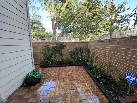 1970 Augusta Drive Houston TX 77057