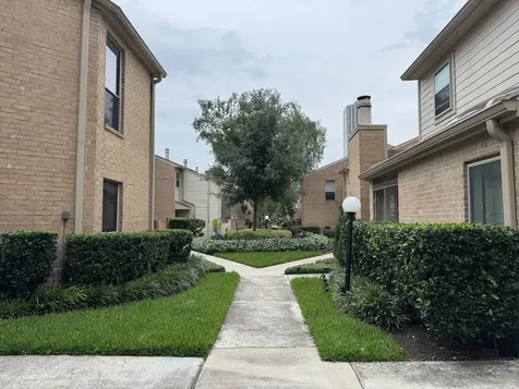 1970 Augusta Drive Houston TX 77057