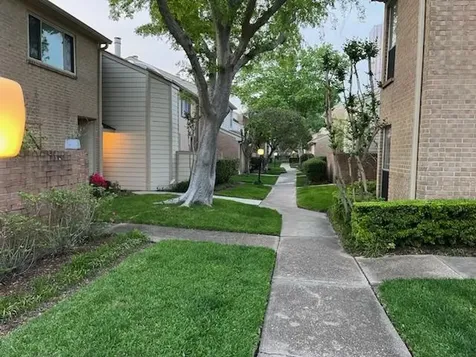 1970 Augusta Drive Houston TX 77057