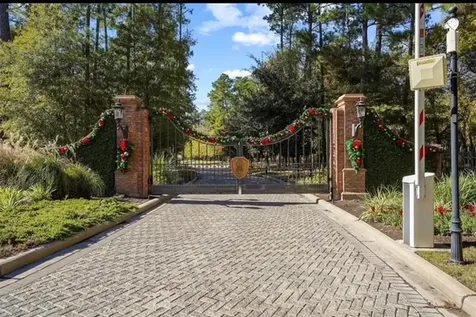 318 Paradise Isle Montgomery TX 77316
