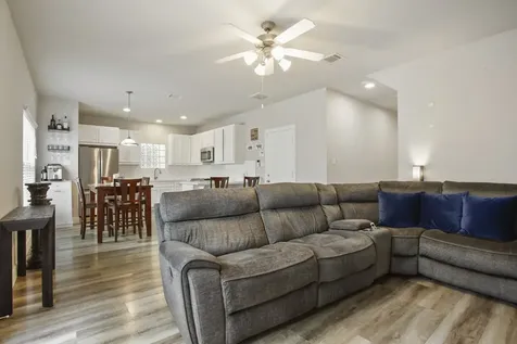 3728 Main Poplar Drive Houston TX 77025