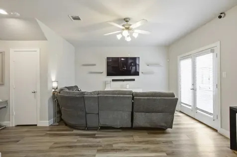 3728 Main Poplar Drive Houston TX 77025