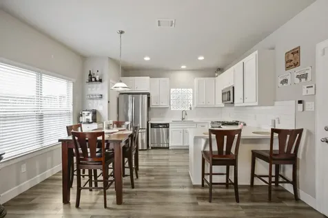 3728 Main Poplar Drive Houston TX 77025