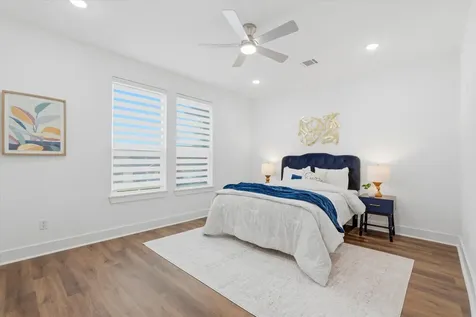214 S Y Street La Porte TX 77571