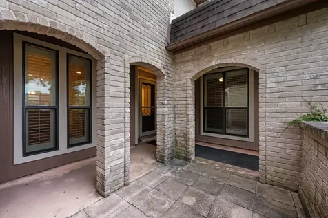 69 S Bachelor Button Street Lake Jackson TX 77566