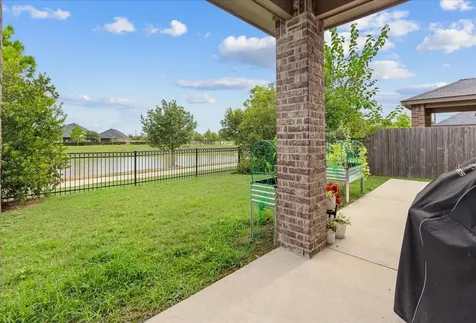 1412 Lake City Lane Houston TX 77047