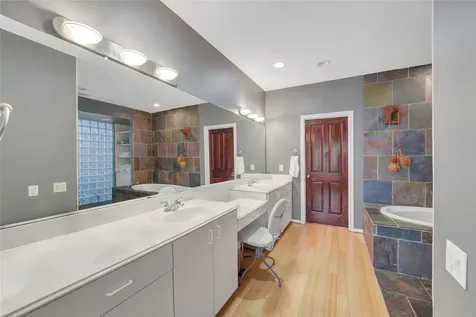 5309 Hidalgo Street Houston TX 77056