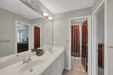 5309 Hidalgo Street Houston TX 77056