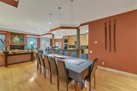 5309 Hidalgo Street Houston TX 77056