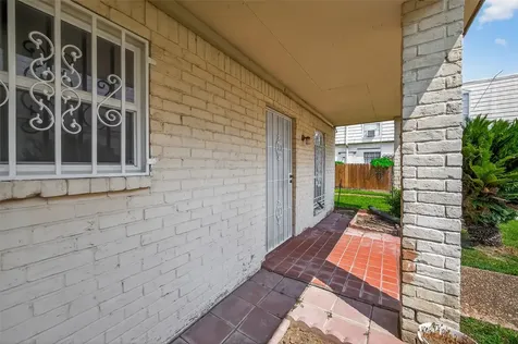 6201 Ranchester Drive 29 Houston TX 77036