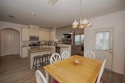 6511 Canyon Mist Lane Dickinson TX 77539
