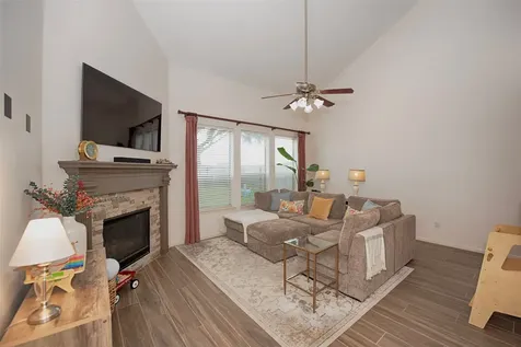 6511 Canyon Mist Lane Dickinson TX 77539