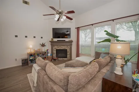 6511 Canyon Mist Lane Dickinson TX 77539