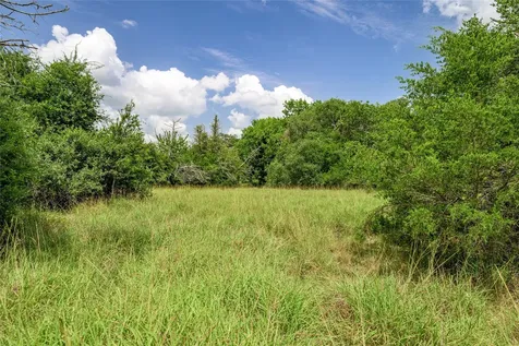 6700 Walhalla Road Round Top TX 78954