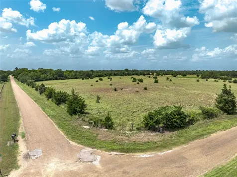 6700 Walhalla Road Round Top TX 78954