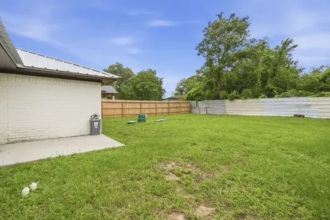 14850 Coaltown Road Willis TX 77378