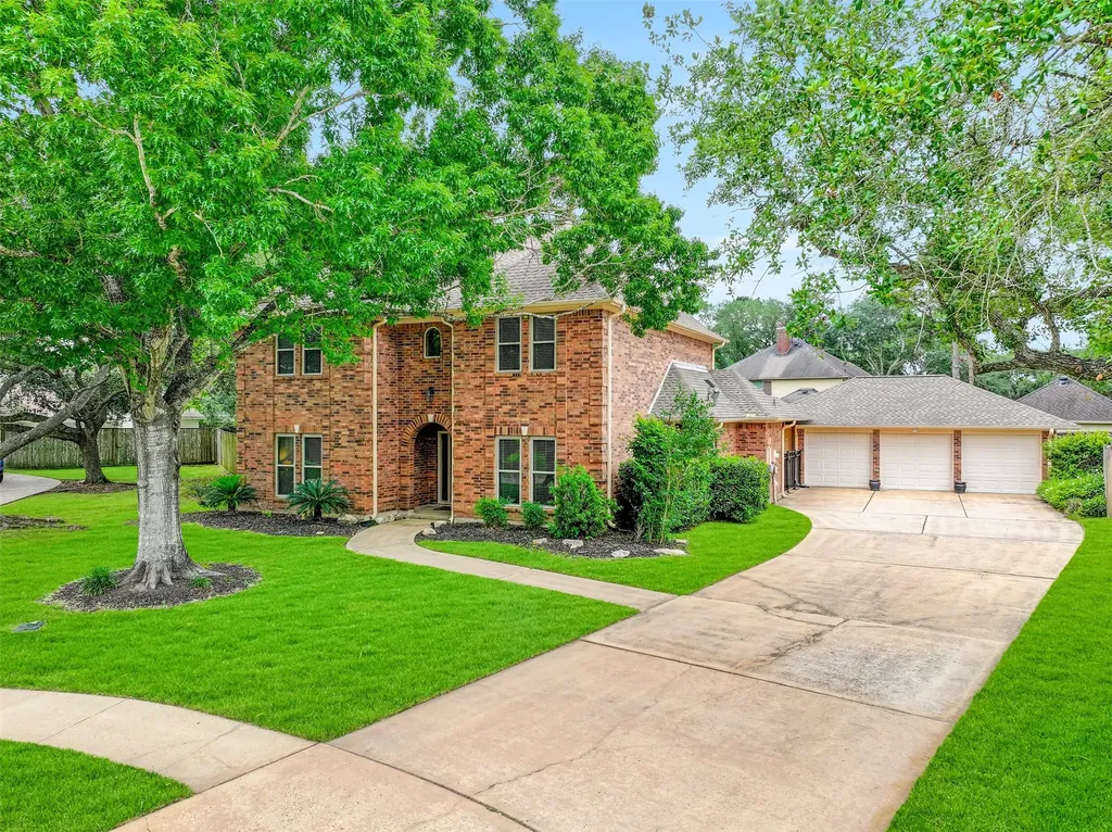 1219 Merriewood Drive Friendswood TX 77546