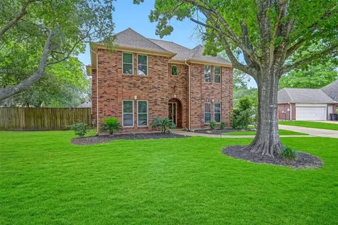 1219 Merriewood Drive Friendswood TX 77546