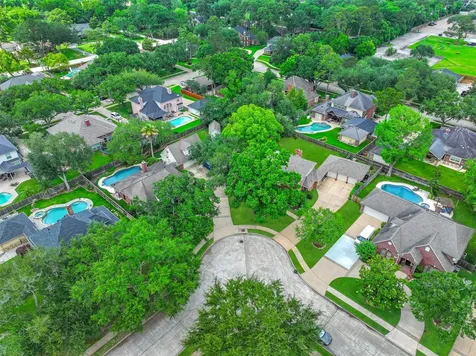 1219 Merriewood Drive Friendswood TX 77546