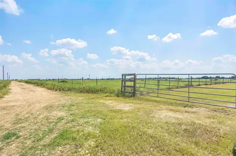 1257 County Road 141 Rock Island TX 77470