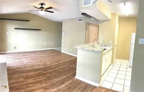 17331 Red Oak Drive 26 Houston TX 77090