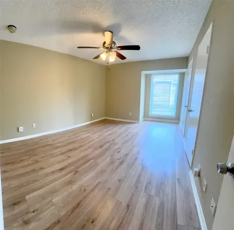 17331 Red Oak Drive 26 Houston TX 77090
