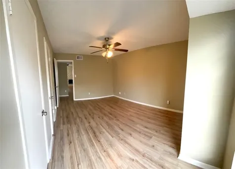 17331 Red Oak Drive 26 Houston TX 77090
