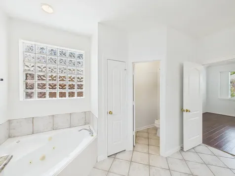 5407 Lake Place Drive Houston TX 77041