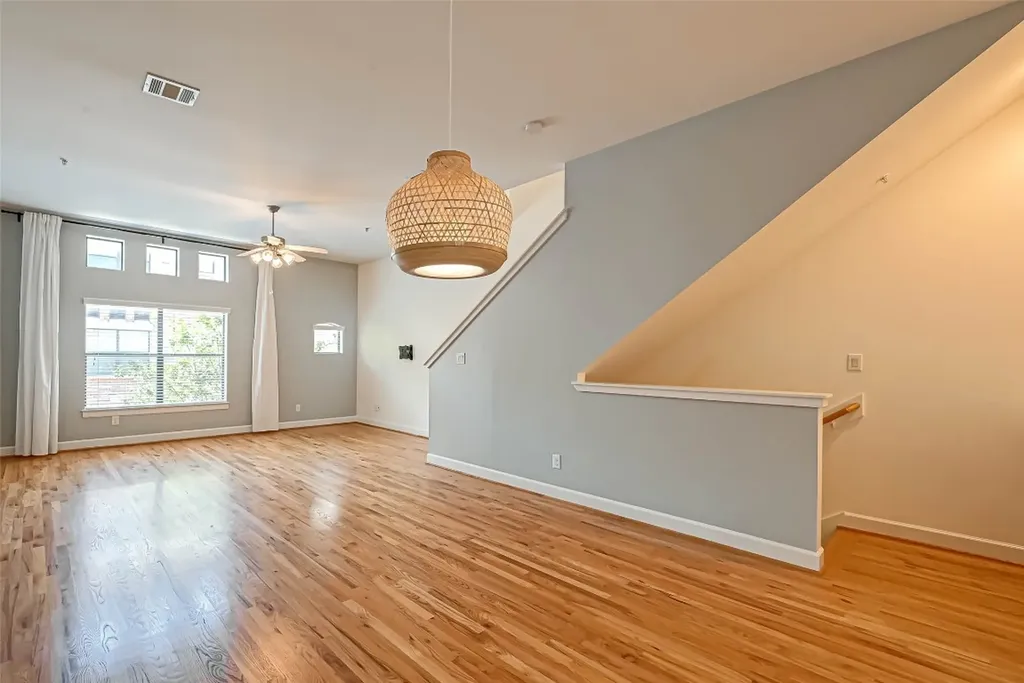 11315 Main Street 103 Houston TX 77025