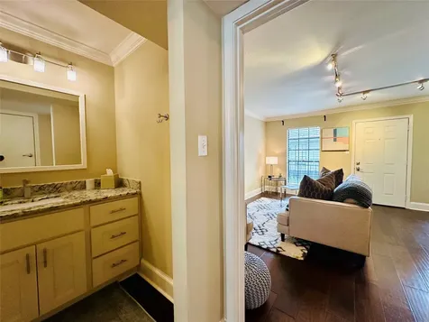 3402 Garrott Street 16 Houston TX 77006