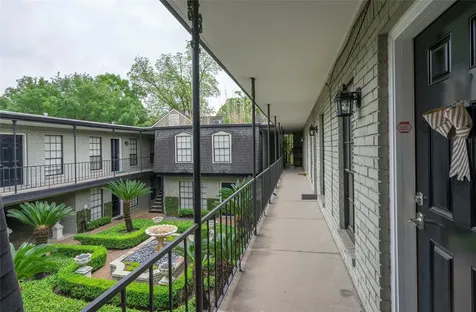 3402 Garrott Street 16 Houston TX 77006