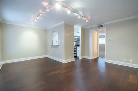 3402 Garrott Street 16 Houston TX 77006
