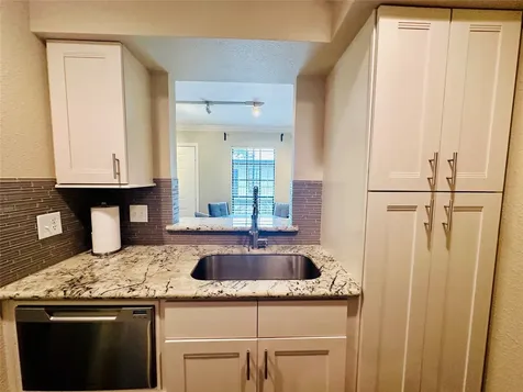 3402 Garrott Street 16 Houston TX 77006