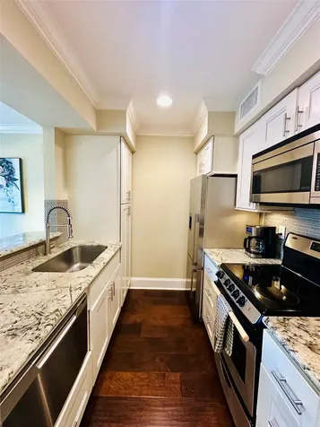 3402 Garrott Street 16 Houston TX 77006