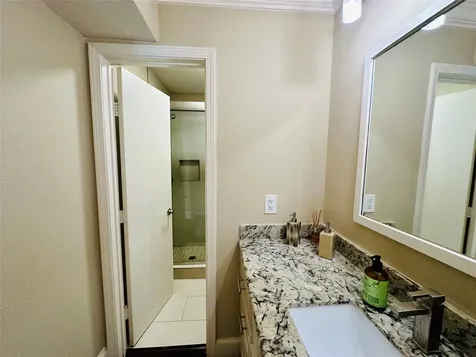 3402 Garrott Street 16 Houston TX 77006