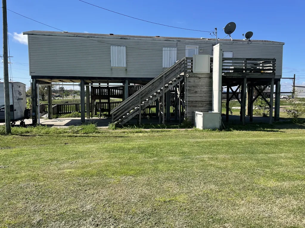 5153 Tremont Street Port Arthur TX 77640