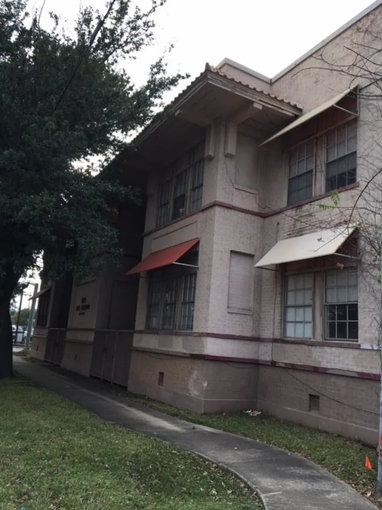 3118 San Jacinto Street 17 Houston TX 77004