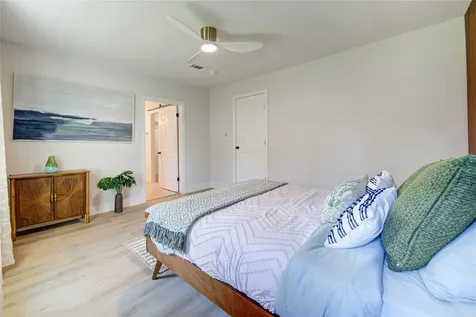 3221 Durhill Street Houston TX 77025