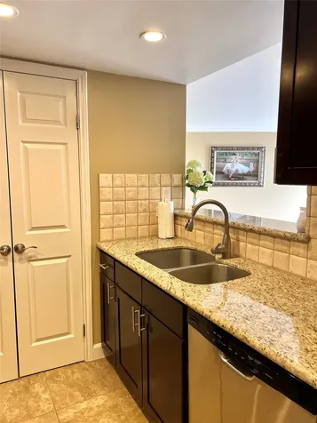 3525 Sage Road 1218 Houston TX 77056