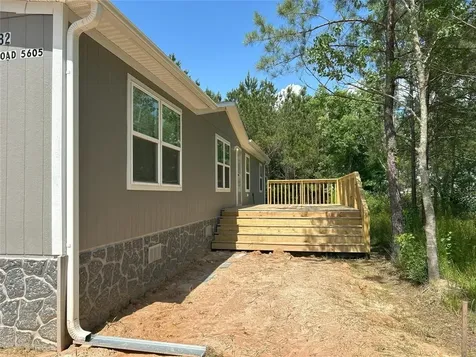 582 Road 5605 Cleveland TX 77327