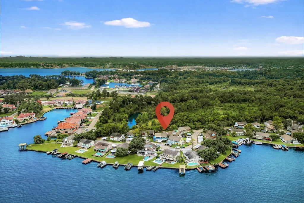 88 Lakeview Village Conroe TX 77356
