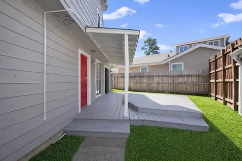 88 Lakeview Village Conroe TX 77356