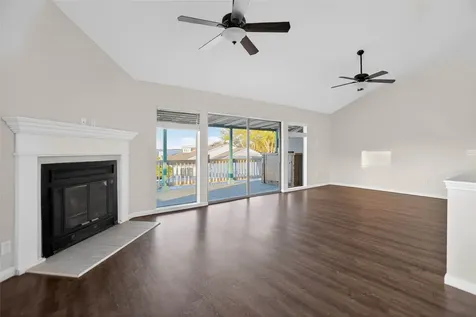 88 Lakeview Village Conroe TX 77356